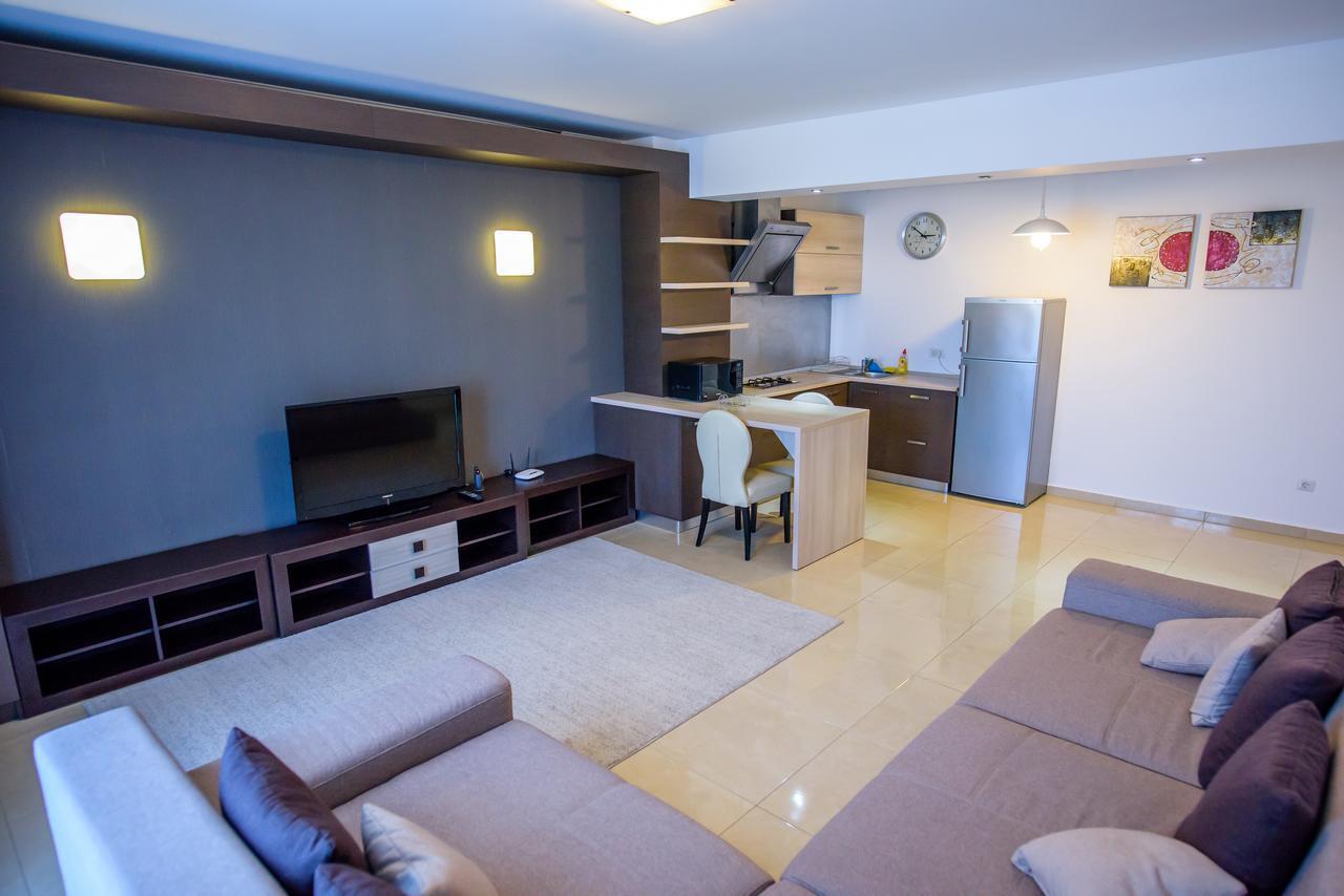 C&Y Zev Apartments Mamaia Eksteriør bilde